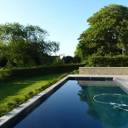 D'hotes Le Petit Bed & Breakfast 3*